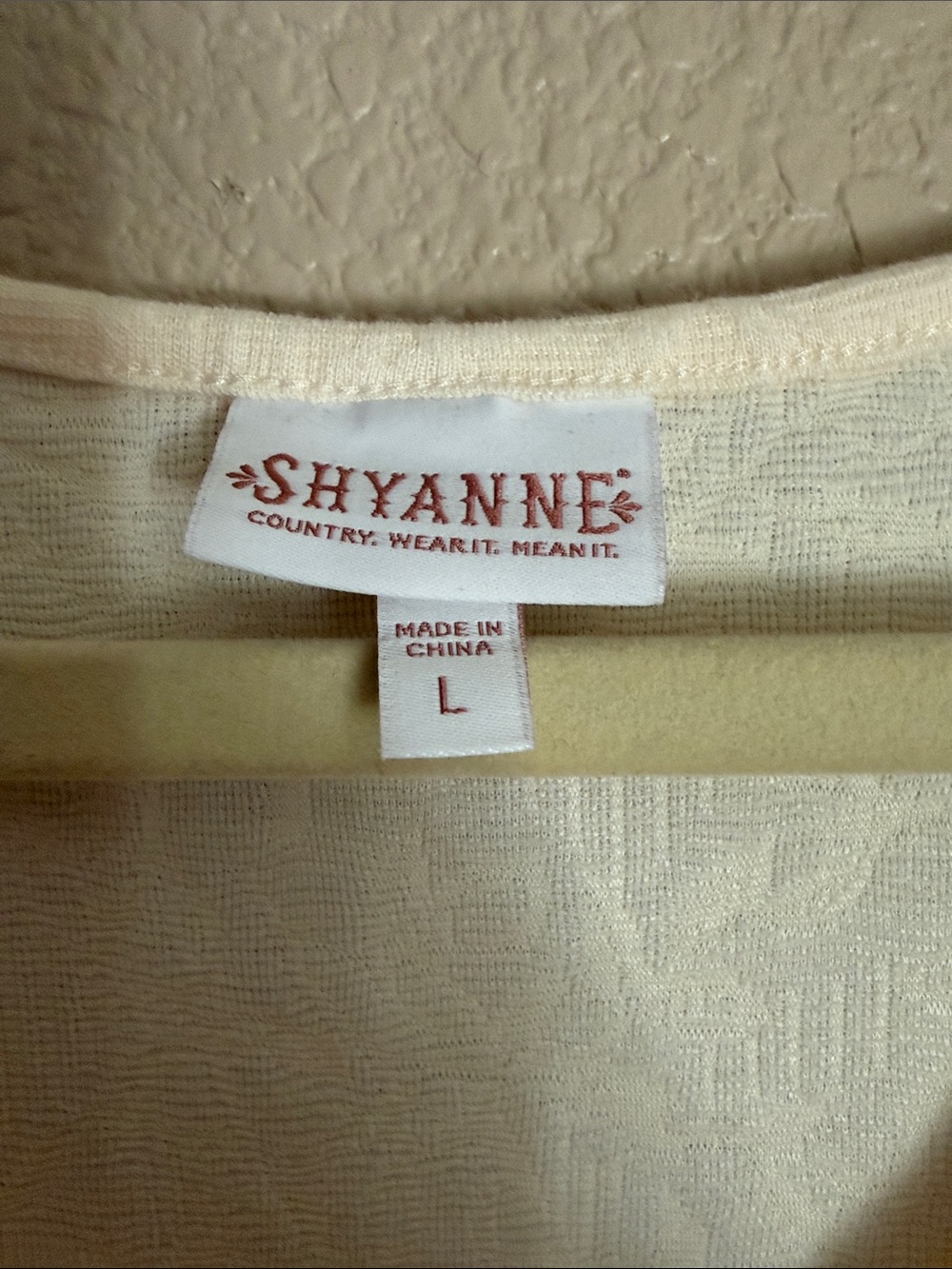 Cream Ruched V-Neck Long Sleeve Top - Picture 2 of 3